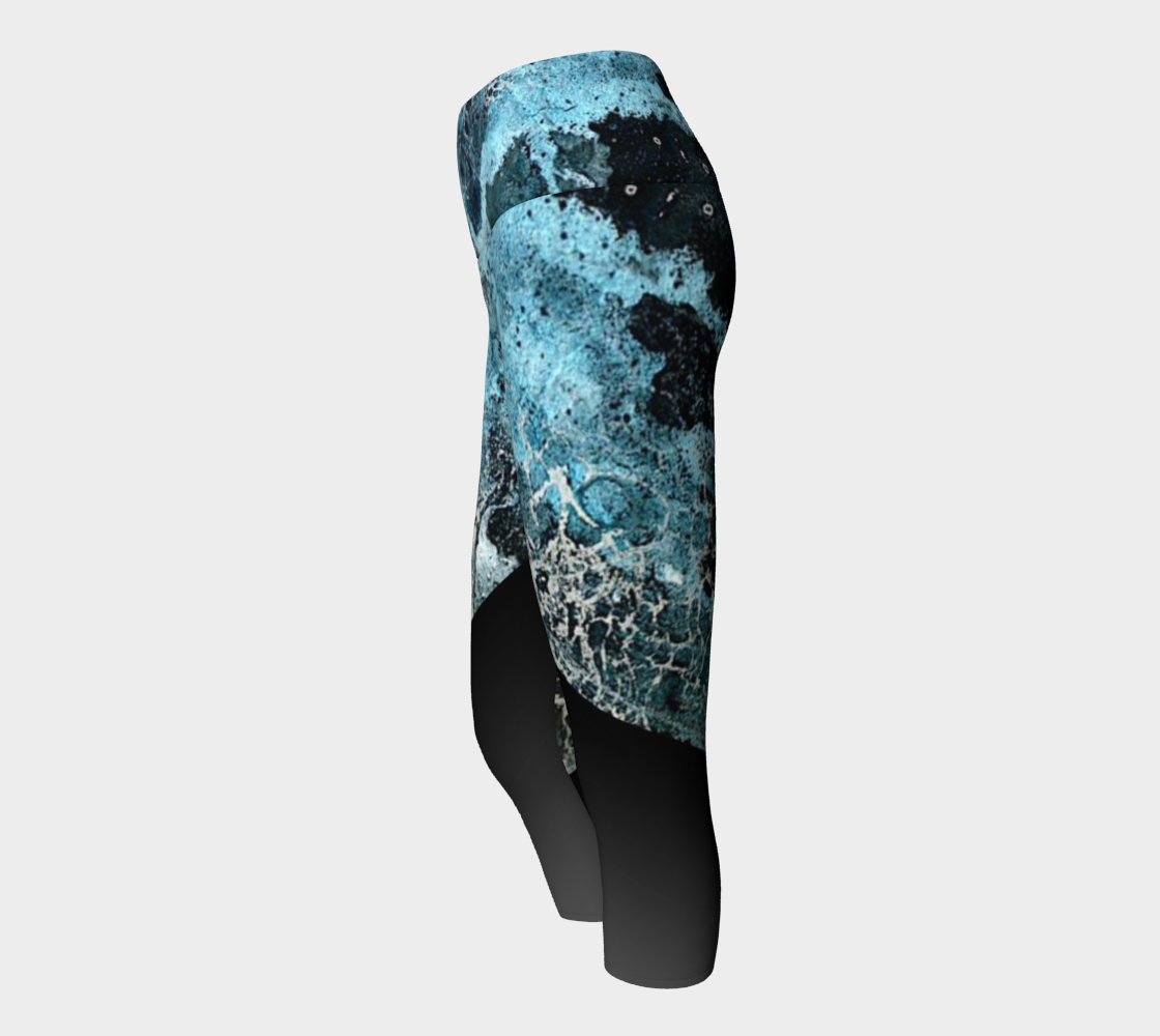 Modern Ocean Capris - Streetside Apparel