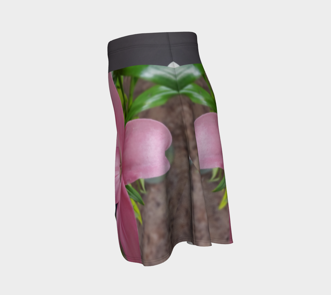 Delicate Lily - Streetside Apparel