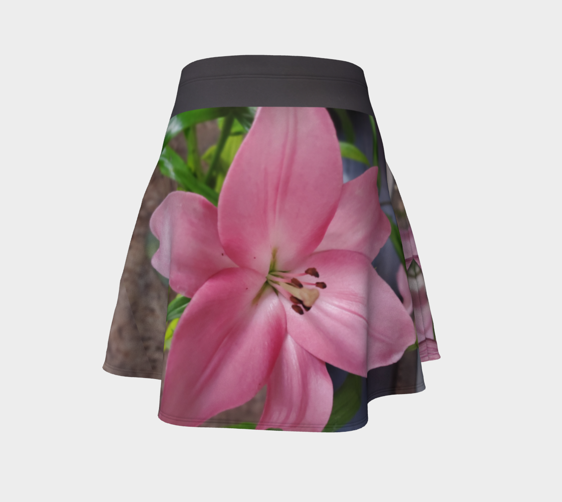 Delicate Lily - Streetside Apparel